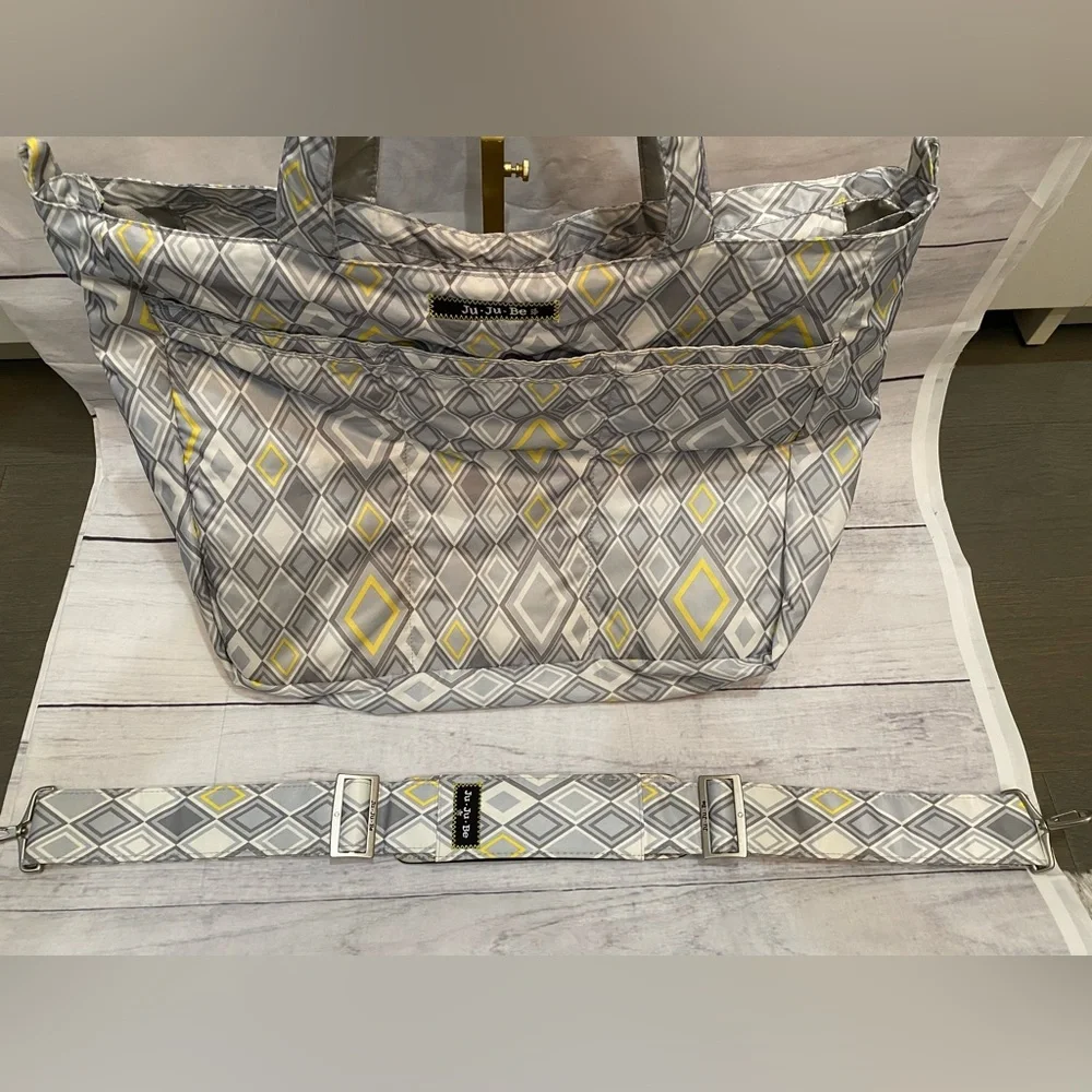 NWOT, Ju-JuBe Super Be Zippered Tote Baby Bag